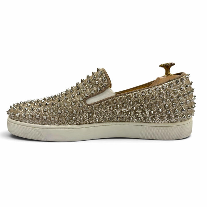 美品▼Christian Louboutin クリスチャンルブタン スパイクスタッズ スニーカー スリッポン ベージュ系 シルバー 42.5 イタリア製 メンズ