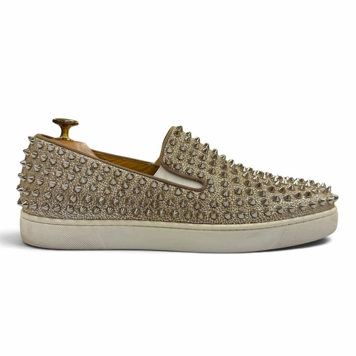 美品▼Christian Louboutin クリスチャンルブタン スパイクスタッズ スニーカー スリッポン ベージュ系 シルバー 42.5 イタリア製 メンズ