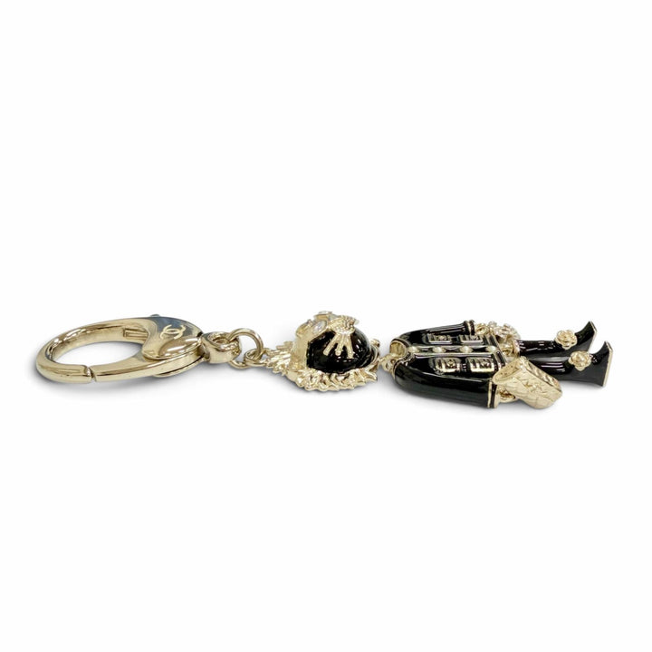 極美品△CHANEL シャネル B22P AB7960 ココマーク ラインストーン カメリア マトラッセバッグ ライオン キーホルダー バッグチャーム