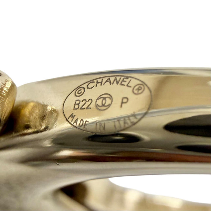 極美品△CHANEL シャネル B22P AB7960 ココマーク ラインストーン カメリア マトラッセバッグ ライオン キーホルダー バッグチャーム