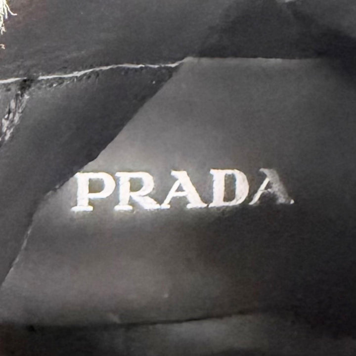 美品△PRADA プラダ 1T215N レザー ロゴ入り サイドジップ レースアップ レザー ショートブーツ アンクルブーツ ブラック 37.5 箱付き