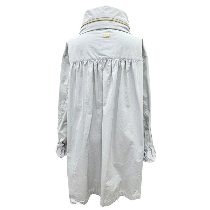美品△TATRAS タトラス LTLA21S4205-L REA ロゴプレート スタンドカラー フード収納 ZIP UP ブルゾン ロングコート グレー 02 正規品