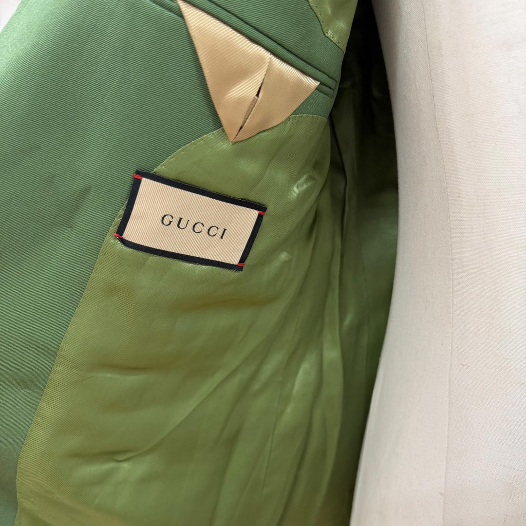 極美品▼GUCCI グッチ 23AW 747275 ウール ピークドラペル ダブルブレスト テーラードジャケット グリーン 46 イタリア製 正規品 メンズ