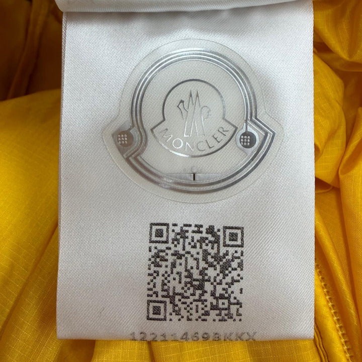 極美品▼MONCLER モンクレール H20911A00147 PEUPLIER ロゴワッペン付き フード入り ZIPUP ダウンジャケット イエロー ブラック 0 正規品
