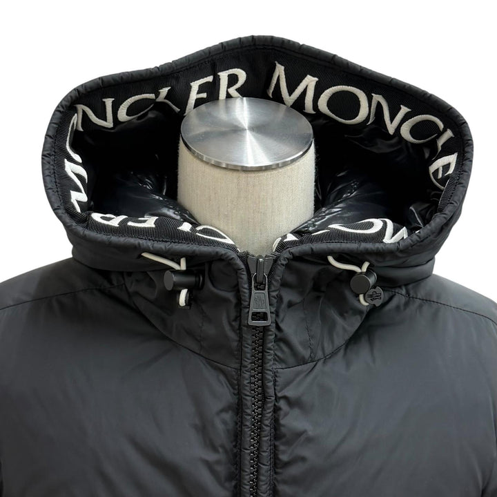 美品★MONCLER モンクレール MONTCLA ロゴ刺繍 フード付 ZIP UP ダウンジャケット ブラック 00 イタリア製 正規品 レディース メンズ