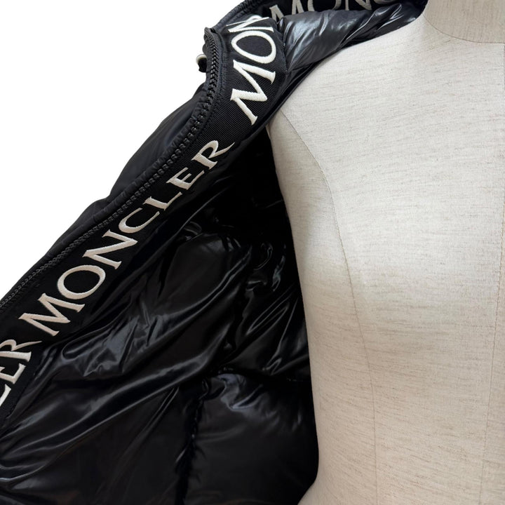 美品★MONCLER モンクレール MONTCLA ロゴ刺繍 フード付 ZIP UP ダウンジャケット ブラック 00 イタリア製 正規品 レディース メンズ