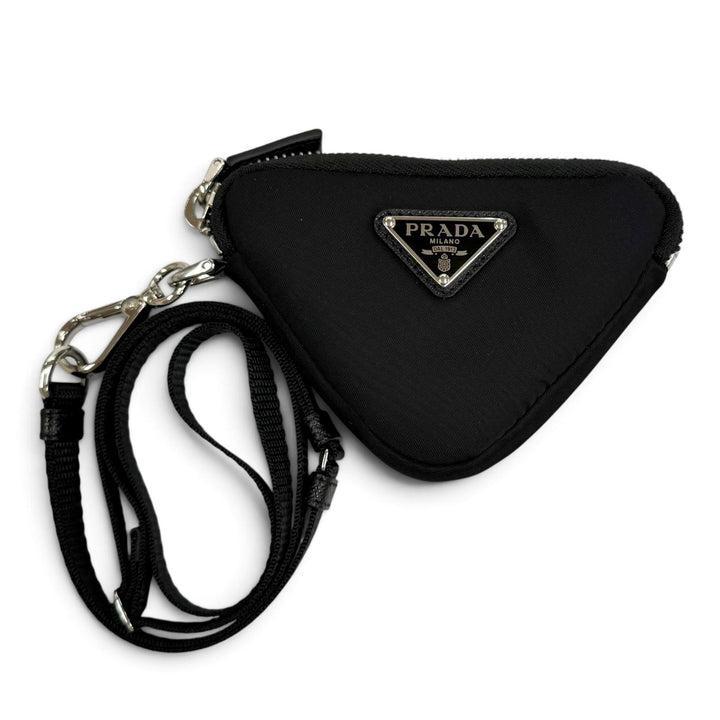 極美品★PRADA プラダ 2TT140 NERO Re Nylon トライアングルロゴ キーリング付 ポーチ シルバー金具 イタリア製 レディース 箱付き