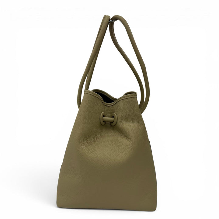 未使用品☆VASIC ヴァジック BOND ボンド ノットデザイン レザー 2WAY ショルダーバッグ ハンドバッグ ベージュ 定価53900円 保存袋付き