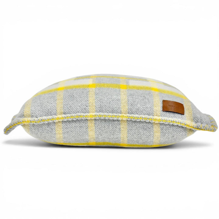 未使用品△HERMES エルメス エシェル クッション ウール100％ グリ スリ ロゴレザーパッチ H総柄 50×50cm グレー イエロー系 正規品