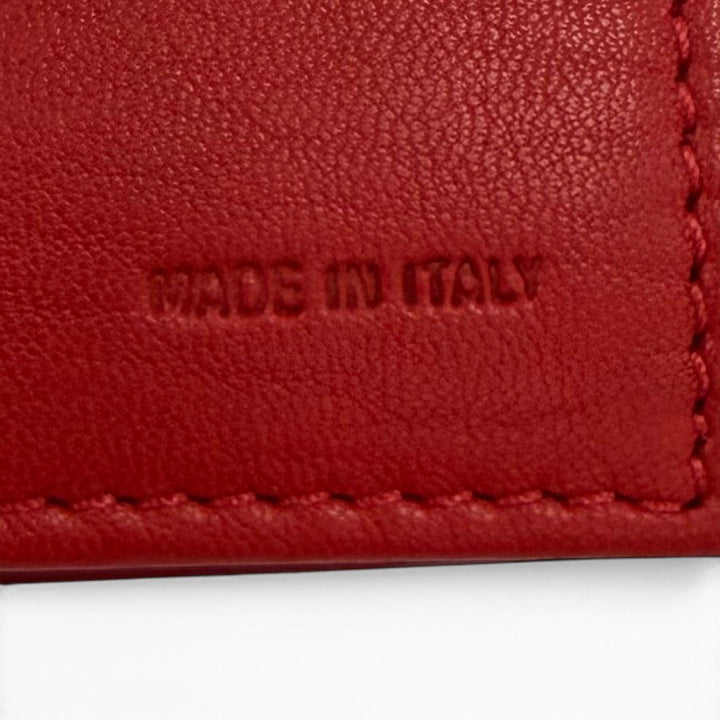 美品★FENDI フェンディ FF金具 エンボスロゴ レザー チェーンウォレット 長財布 ロングウォレット レッド ゴールド金具 伊製 レディース