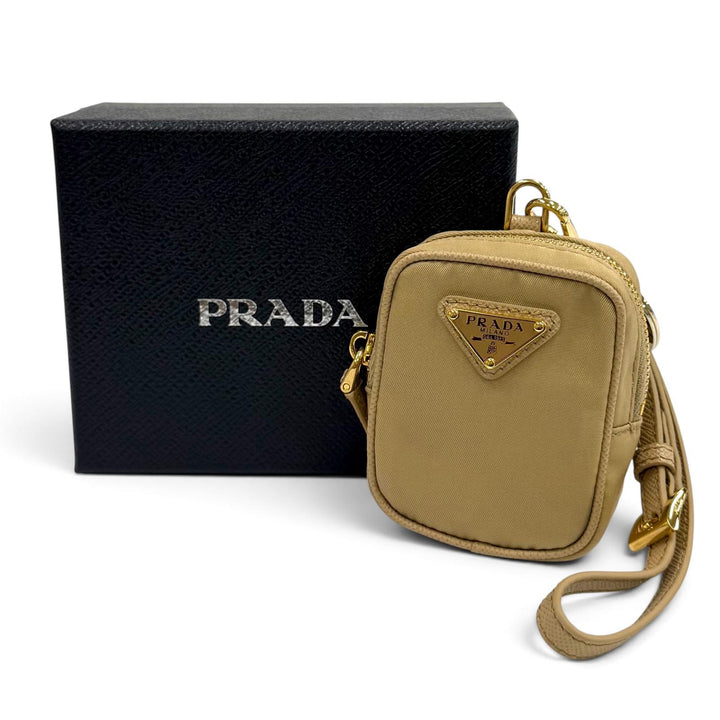 美品★PRADA プラダ 1TT200 リストレット付 トライアングルロゴ ミニポーチ ベージュ イタリア製 レディース 箱付き