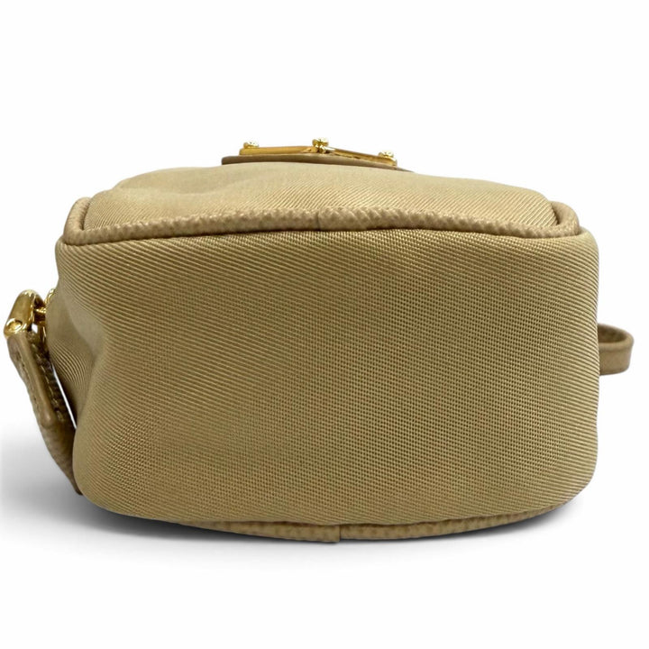 美品★PRADA プラダ 1TT200 リストレット付 トライアングルロゴ ミニポーチ ベージュ イタリア製 レディース 箱付き