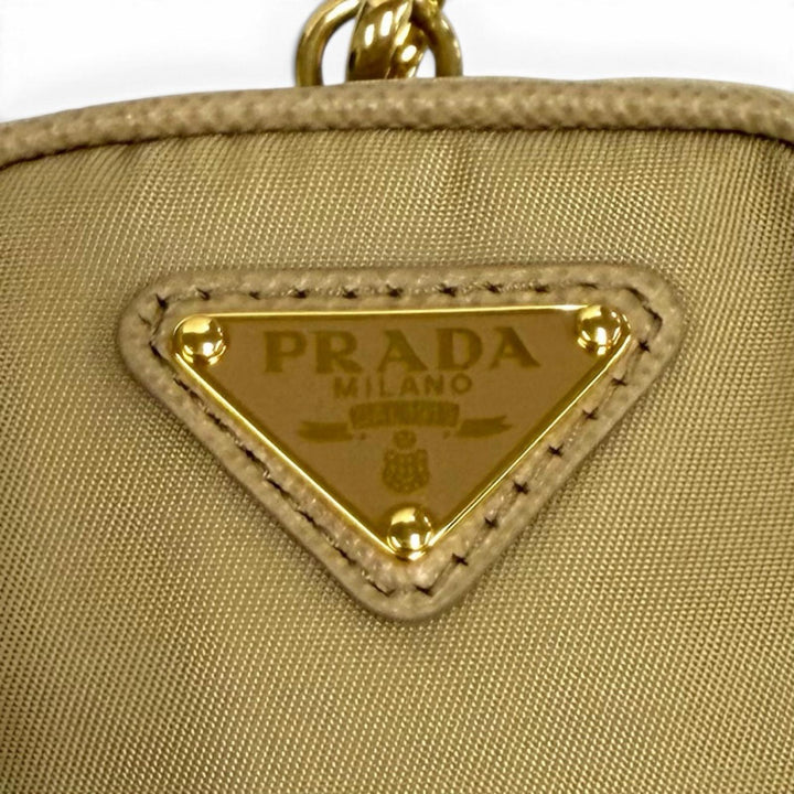 美品★PRADA プラダ 1TT200 リストレット付 トライアングルロゴ ミニポーチ ベージュ イタリア製 レディース 箱付き