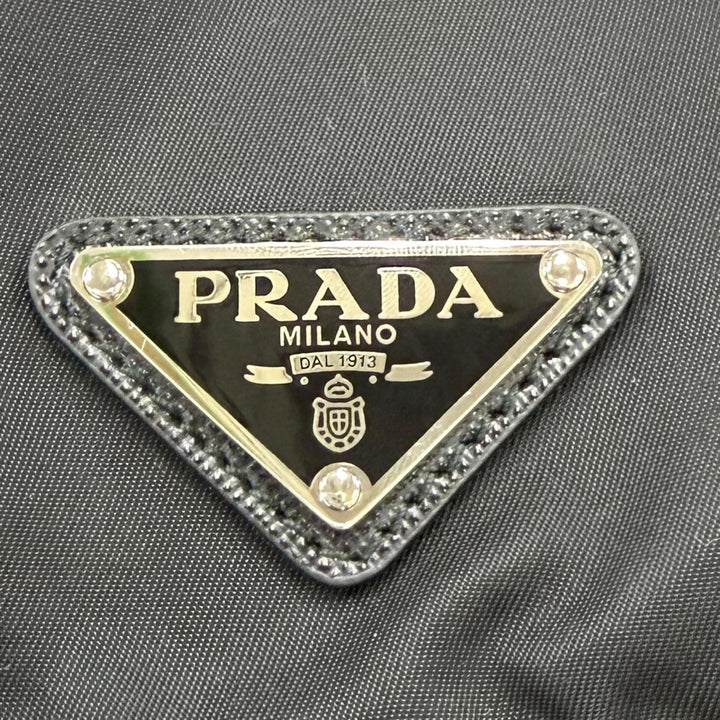 美品☆PRADA プラダ 1BZ677 スモール Re-Nylon バックパック トライアングルロゴ リュック・デイパック ブラック レディース 定346500円