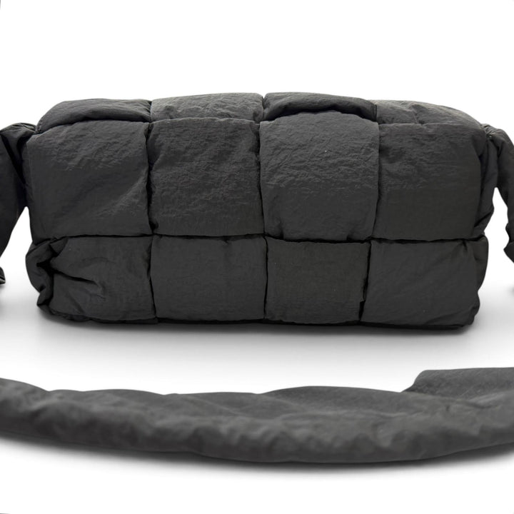 美品□BOTTEGAVENETA ボッテガヴェネタ 749878 ナイロン イントレチャート パデット テック カセット ショルダーバッグ ボディバッグ