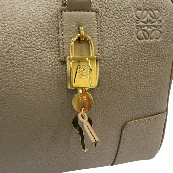 美品☆LOEWE ロエベ A039N08X08 アマソナ28 アナグラム刻印 ソフトグレインカーフ 2WAYショルダーバッグ ハンドバッグ ベージュ 保存袋付