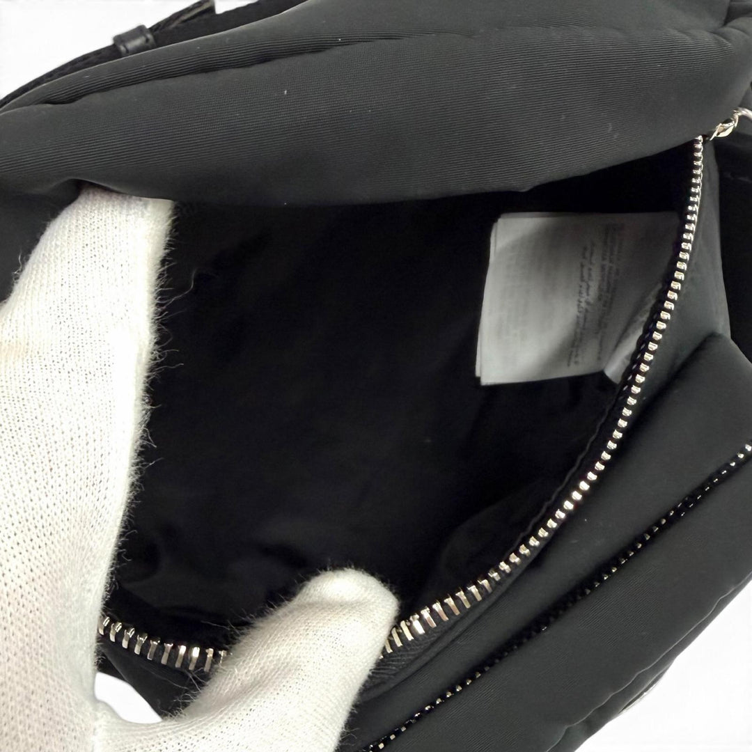 美品★MONCLER モンクレール 5M00001 M4659 FELICIE フェリシー レザーロゴパッチ ボディバッグ ブラック 正規品 レディース 保存袋付き
