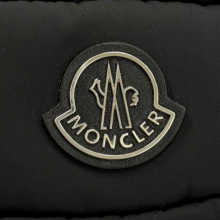 美品★MONCLER モンクレール 5M00001 M4659 FELICIE フェリシー レザーロゴパッチ ボディバッグ ブラック 正規品 レディース 保存袋付き