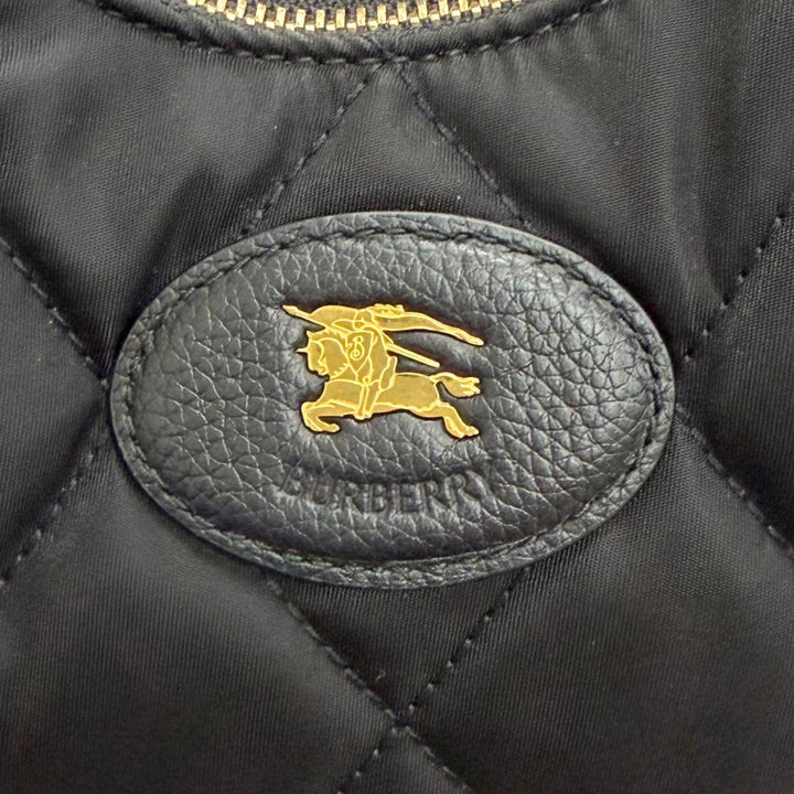 美品△BURBERRY バーバリー 8111928 ホースシュー クロスボディバッグ ノバチェック柄使い ショルダーバッグ ブラック 定価174900円 袋付