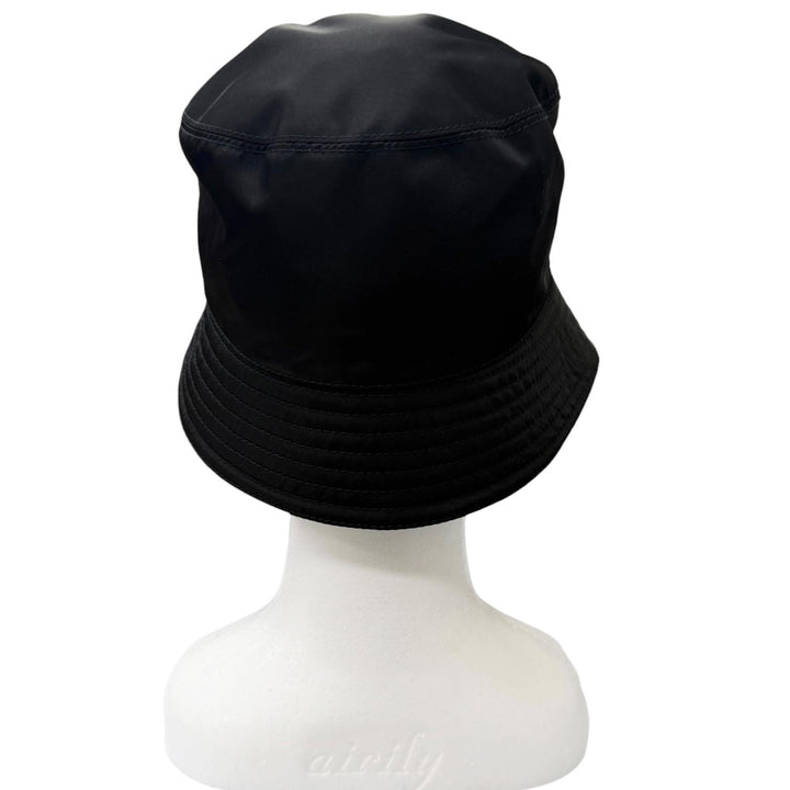極美品□PRADA プラダ 2HC137 Re-Nylon トライアングルロゴ バケットハット 帽子 ブラック L イタリア製 正規品 メンズ 箱・保存袋付き