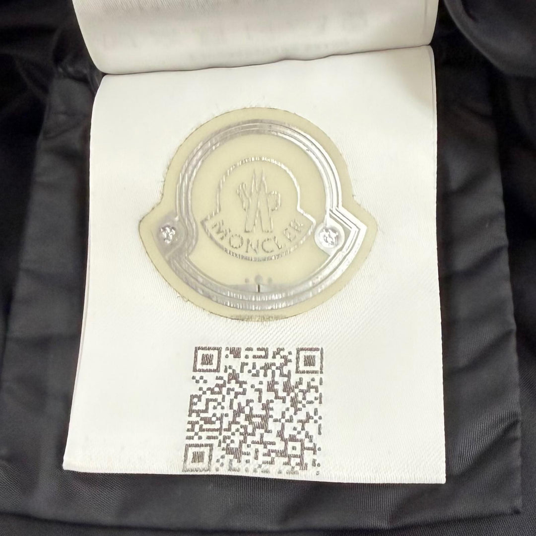 美品★MONCLER モンクレール FLAMMETTE ロゴワッペン・フード付 ZIP UP ダウンコート ダウンジャケット ブラック 2 正規品 レディース
