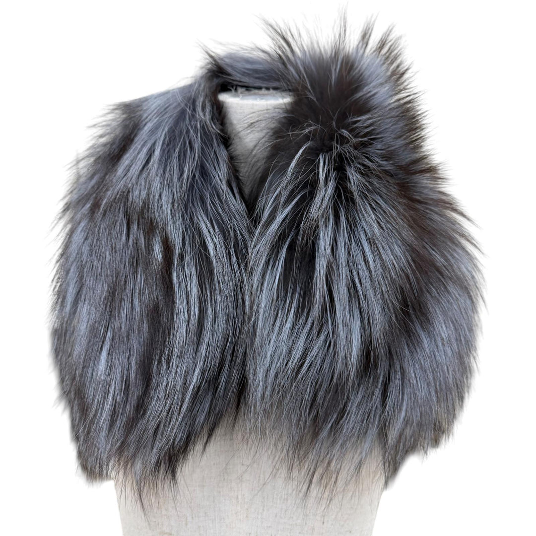 美品☆FENDI フェンディ フォックスファー ロゴ金具 レザー使い ティペット 本毛皮ショール グレー イタリア製 正規品 レディース