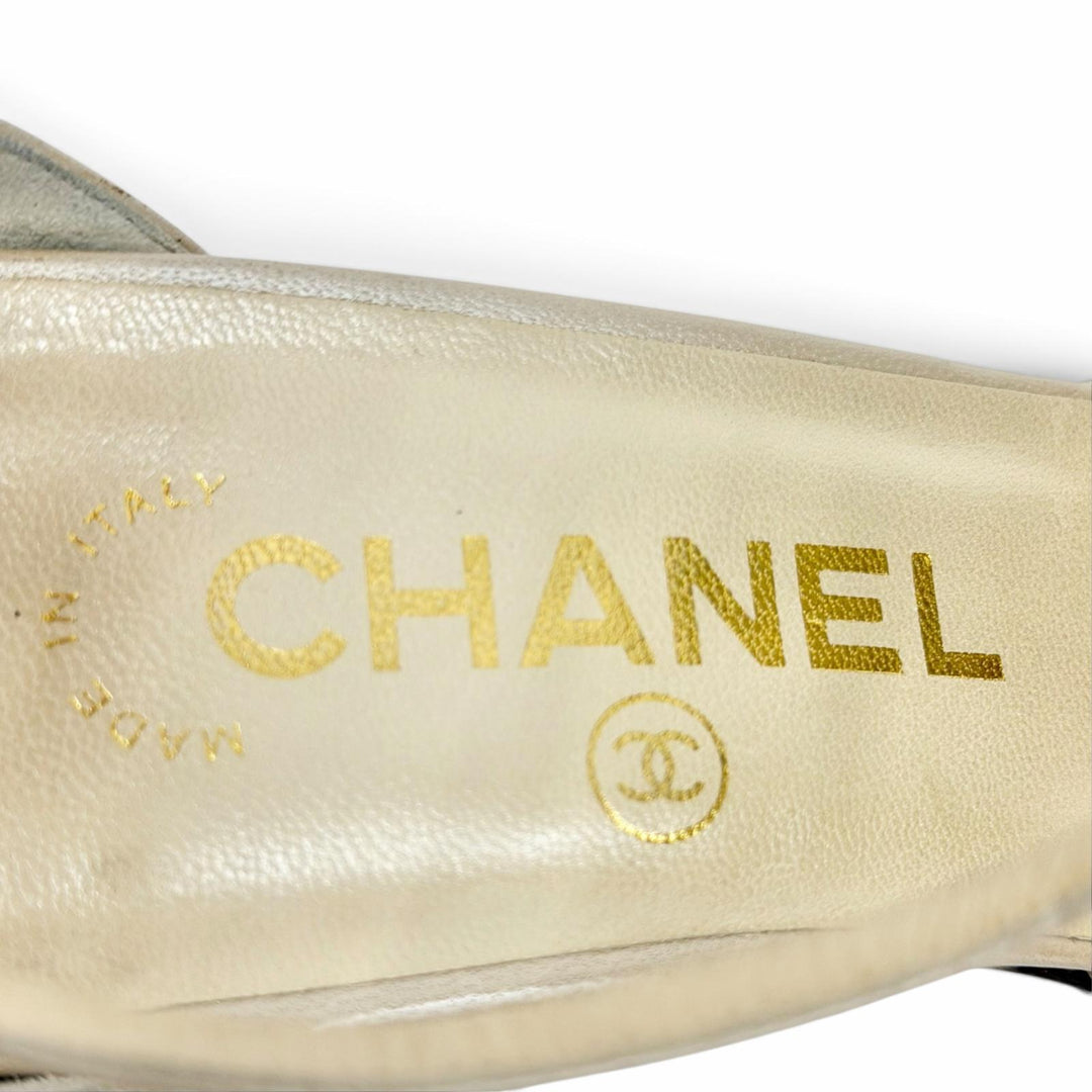 美品△CHANEL シャネル 01P A16562X01005 レザー ココマーク ロゴ エコパール アンクルストラップ オープントゥ サンダル ゴールド 35.5