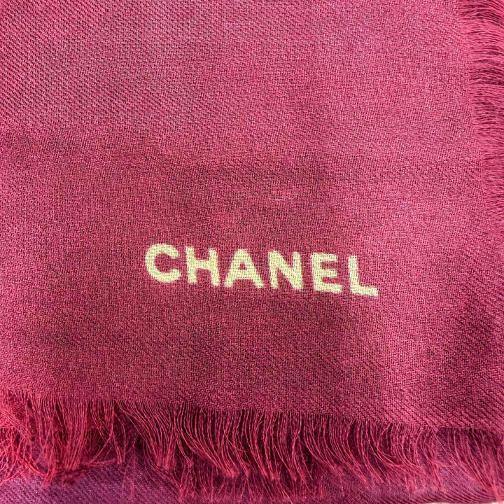 極美品☆CHANEL シャネル 26AW カシミヤ100％ 136×184cm ロゴ・ホース柄 大判ショール/ストール スカーフ ボルドー 伊製 レディース