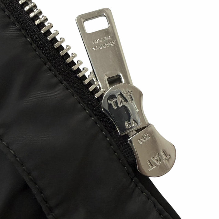 極美品□PRADA プラダ 2024年製 SGH053 トライアングルロゴプレート フーデッド キルティングジャケット ブラック 52 正規品 メンズ