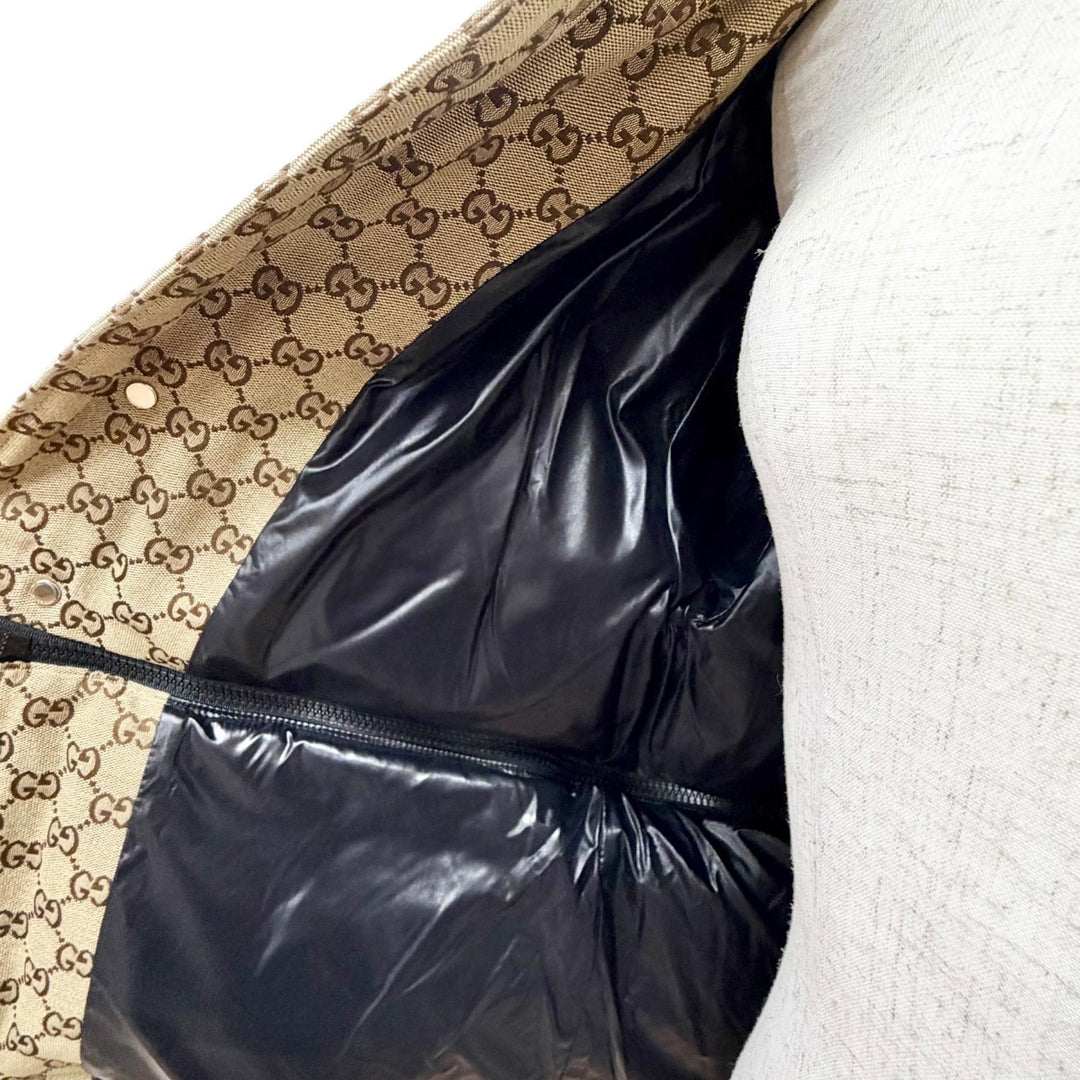 未使用品△GUCCI グッチ 761698 GGキャンバス 2WAY クロップド ボンバージャケット ダウンジャケット 38 イタリア製 正規品 定価583000円