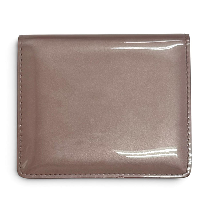 極美△Maison Margiela 11 メゾンマルジェラ11 S56UI0140 2026年 DUSTY PINK 4ステッチ パテントレザー コンパクトウォレット 二つ折財布