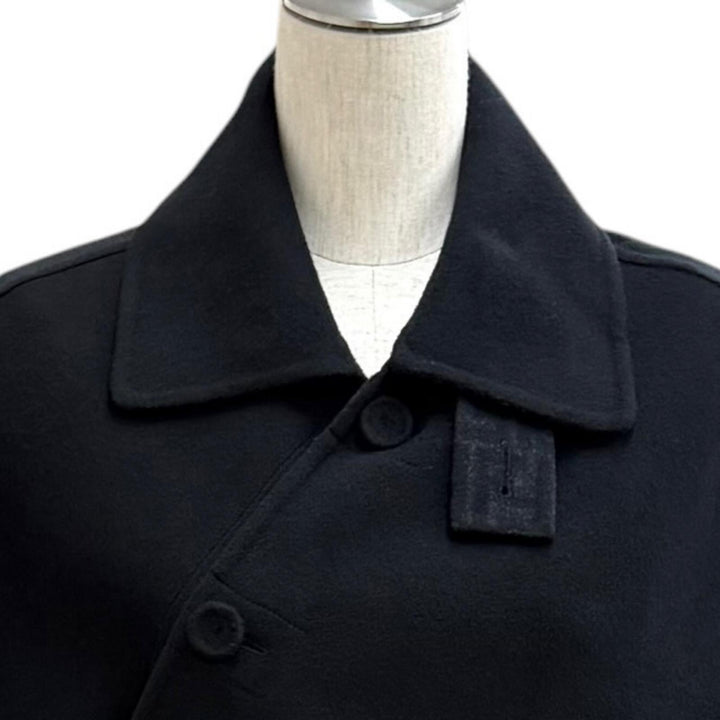 極美品★FENDI フェンディ FF6144A5HD 2025年製 DOUBLE WOOL CAPE ウール シルク混 裏地ズッカ ポンチョ ブラック 36 正規品 ハンガー付