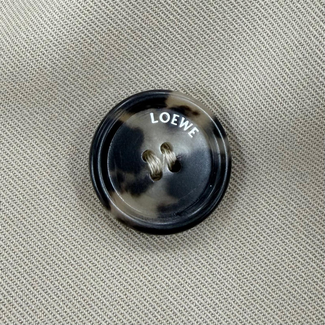 極美品☆LOEWE ロエベ 25AW S540Y02XCE アナグラム コットンギャバジン ベルテッドジャケット ベージュ 34 伊製 正規品 定価378400円