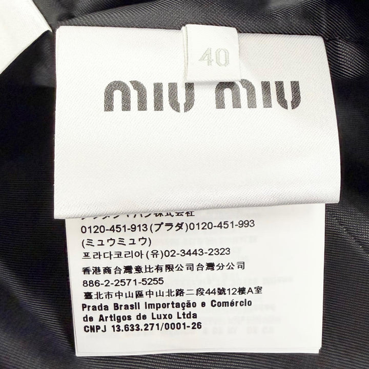 極美品△MIUMIU ミュウミュウ 24SS MAG003 バージンウール100％ ロゴ グリザイユベスト ジレ グレー ブラック ホワイト 40 伊製 正規品