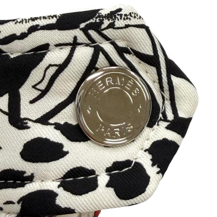 極美品★HERMES エルメス 23SS JUNGLE LOVE シルク100％ セリエボタン キルティング 台形 ミニスカート マルチ 34 フランス製 正規品