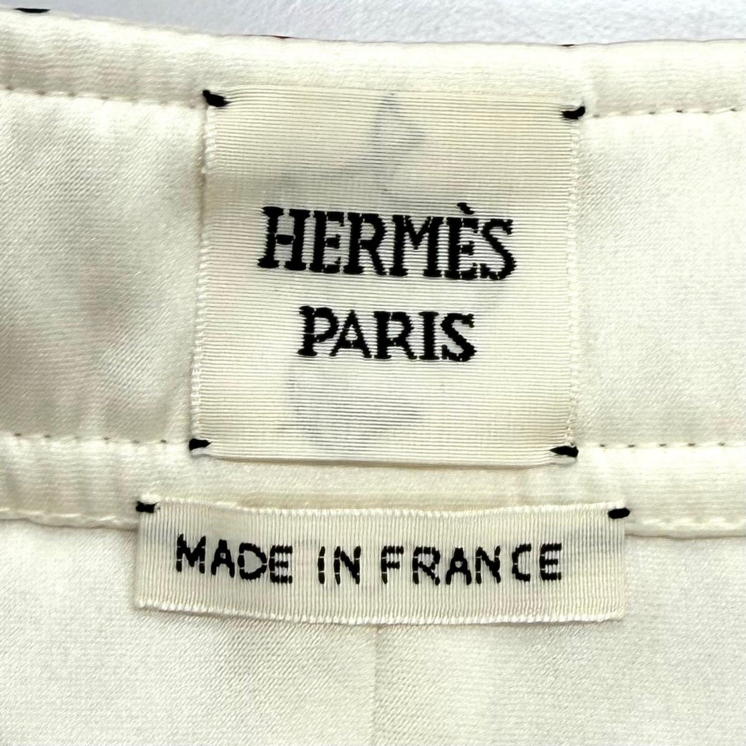 極美品★HERMES エルメス 23SS JUNGLE LOVE シルク100％ セリエボタン キルティング 台形 ミニスカート マルチ 34 フランス製 正規品