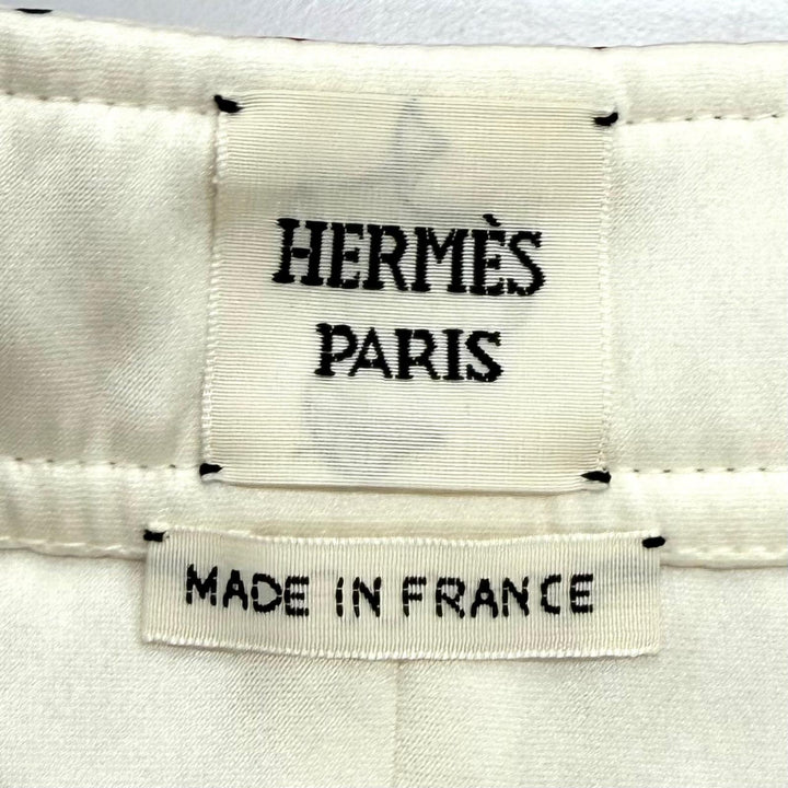 極美品★HERMES エルメス 23SS JUNGLE LOVE シルク100％ セリエボタン キルティング 台形 ミニスカート マルチ 34 フランス製 正規品