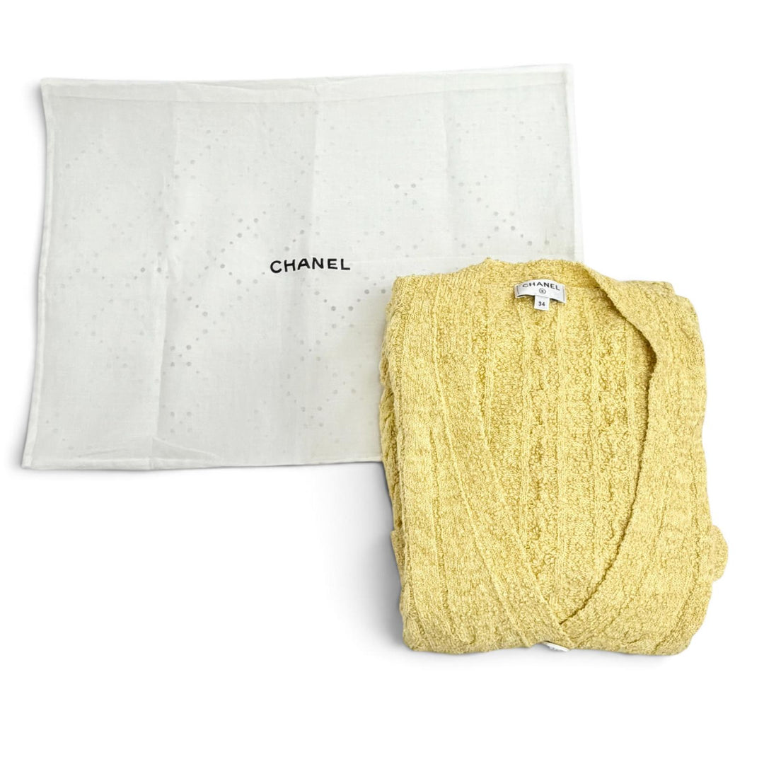 極美品△CHANEL シャネル P72177 K10414 MH256 ライオンボタン ベルト付き Vネック 長袖 ニット ロング カーディガン イエロー 34 正規品