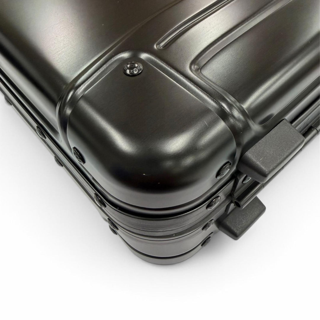 極美品▼ZERO HALLIBURTON ゼロハリバートン アルミニウム TSAロック搭載 アタッシュケース ビジネスバッグ ブラック メンズ