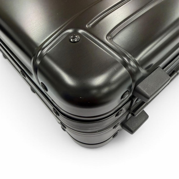 極美品▼ZERO HALLIBURTON ゼロハリバートン アルミニウム TSAロック搭載 アタッシュケース ビジネスバッグ ブラック メンズ