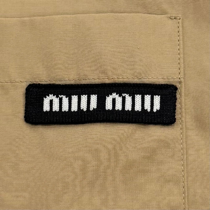 極美品★MIUMIU ミュウミュウ 2022年製 MK1727 コットン100％ ロゴパッチ付き 無地 長袖シャツ ベージュ 38 イタリア製 正規品