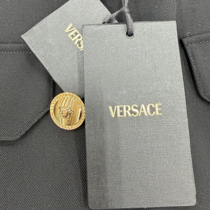 極美品☆VERSACE ヴェルサーチ 2024年製 1017006 ウール100％ メドゥーサボタン ミニ ペンシルスカート ブラック 36 イタリア製 正規品