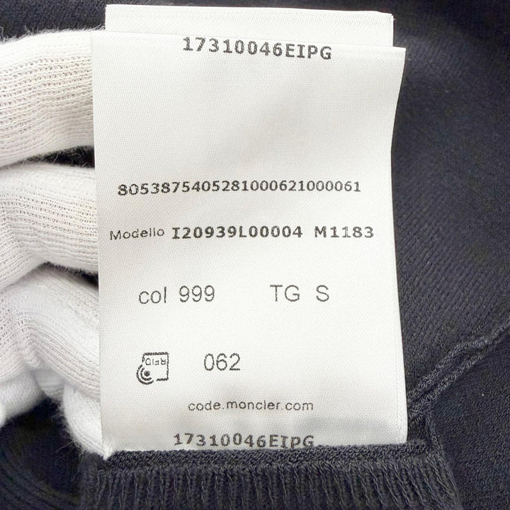 未使用△MONCLER モンクレール 2023年 I20939L00004 ロゴワッペン ミニスタッズ ハーフジップ 長袖 ニット ワンピース ブラック S 正規品