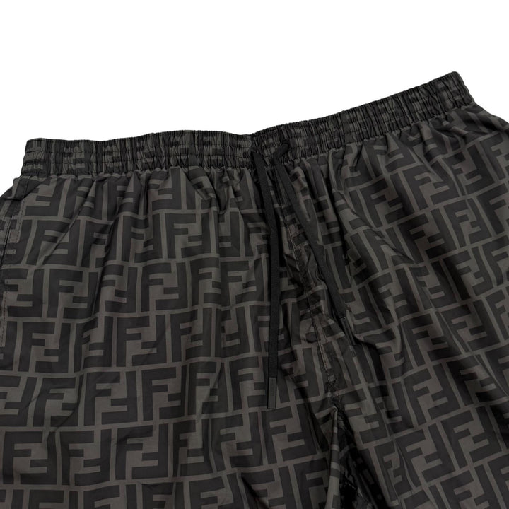 極美品▼FENDI フェンディ 2025年製 FXB077 FFロゴ総柄 水着 スイムパンツ ショートパンツ グレー 50 イタリア製 正規品 メンズ