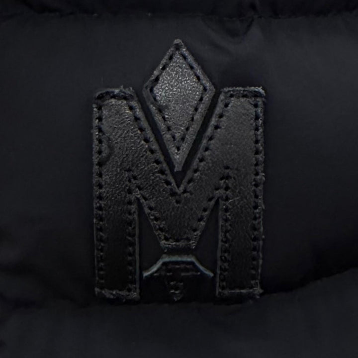 美品★MACKAGE マッカージュ 11602219-0A KADALINA ラクーンファー・フード付 ロゴワッペン レザー使い ダウンジャケット 黒 M 正規品