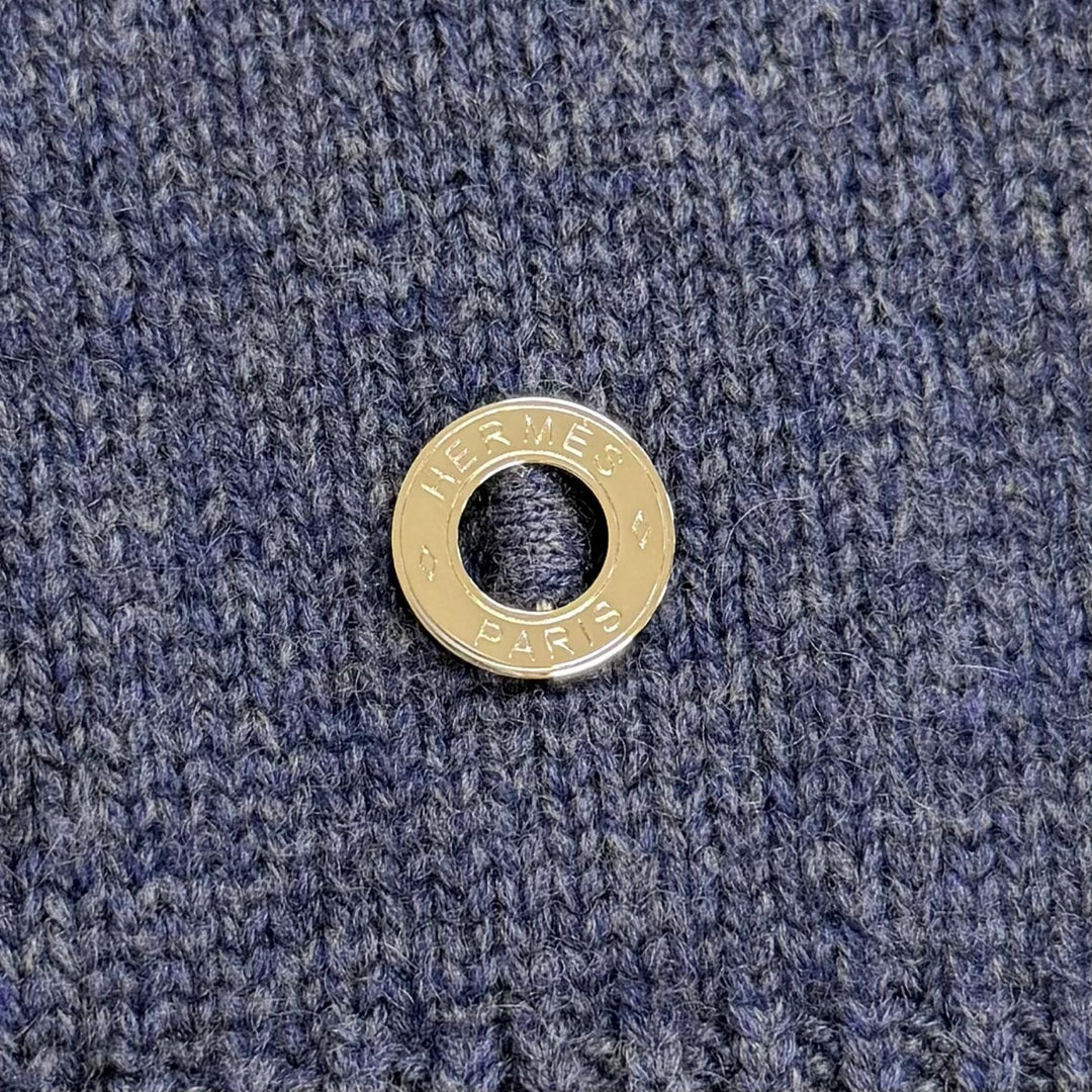 未使用品△HERMES エルメス 24AW 4H2601D1 カシミヤ100％ カナディアンボタン 長袖 ニット セーター ネイビー 38 イギリス製 正規品 箱付