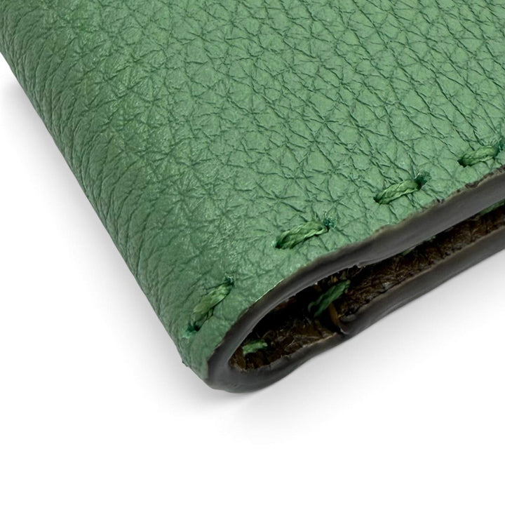 未使用品★FENDI フェンディ 7M0193 フェンディ セレリア バイフォールド ロゴ金具 レザー コンパクトウォレット 二つ折り財布 箱・袋付