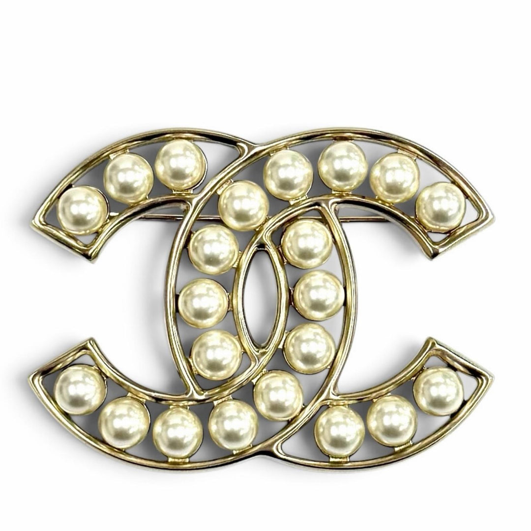 極美品★CHANEL シャネル B25V ココマーク フェイクパール ブローチ アクセサリー ホワイト ゴールド金具 イタリア製 箱・保存袋付