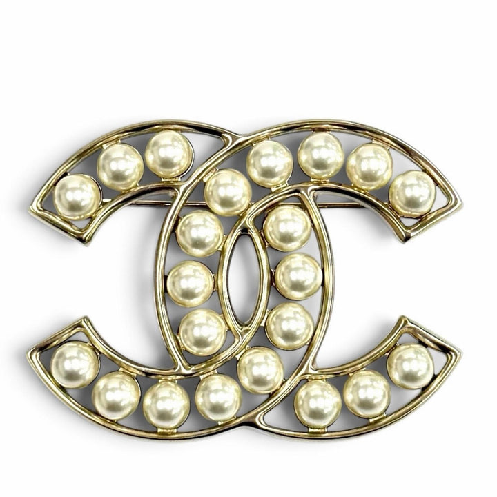 極美品★CHANEL シャネル B25V ココマーク フェイクパール ブローチ アクセサリー ホワイト ゴールド金具 イタリア製 箱・保存袋付