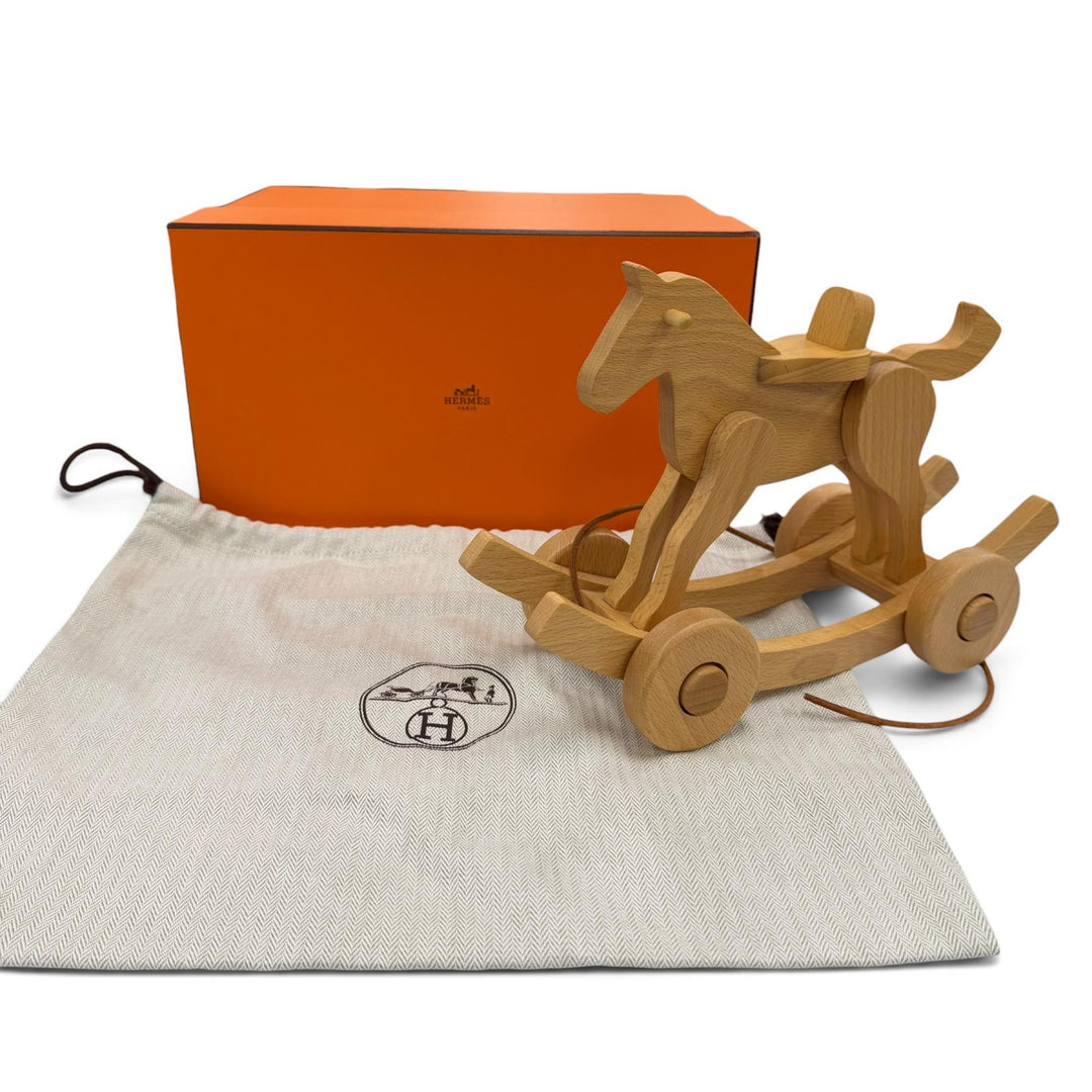 極美品☆HERMES エルメス スピリット 天然ブナ レザー 現行品 引き木馬 ストラップ付 ナチュラル イタリア製 定価151800円 箱・保存袋付